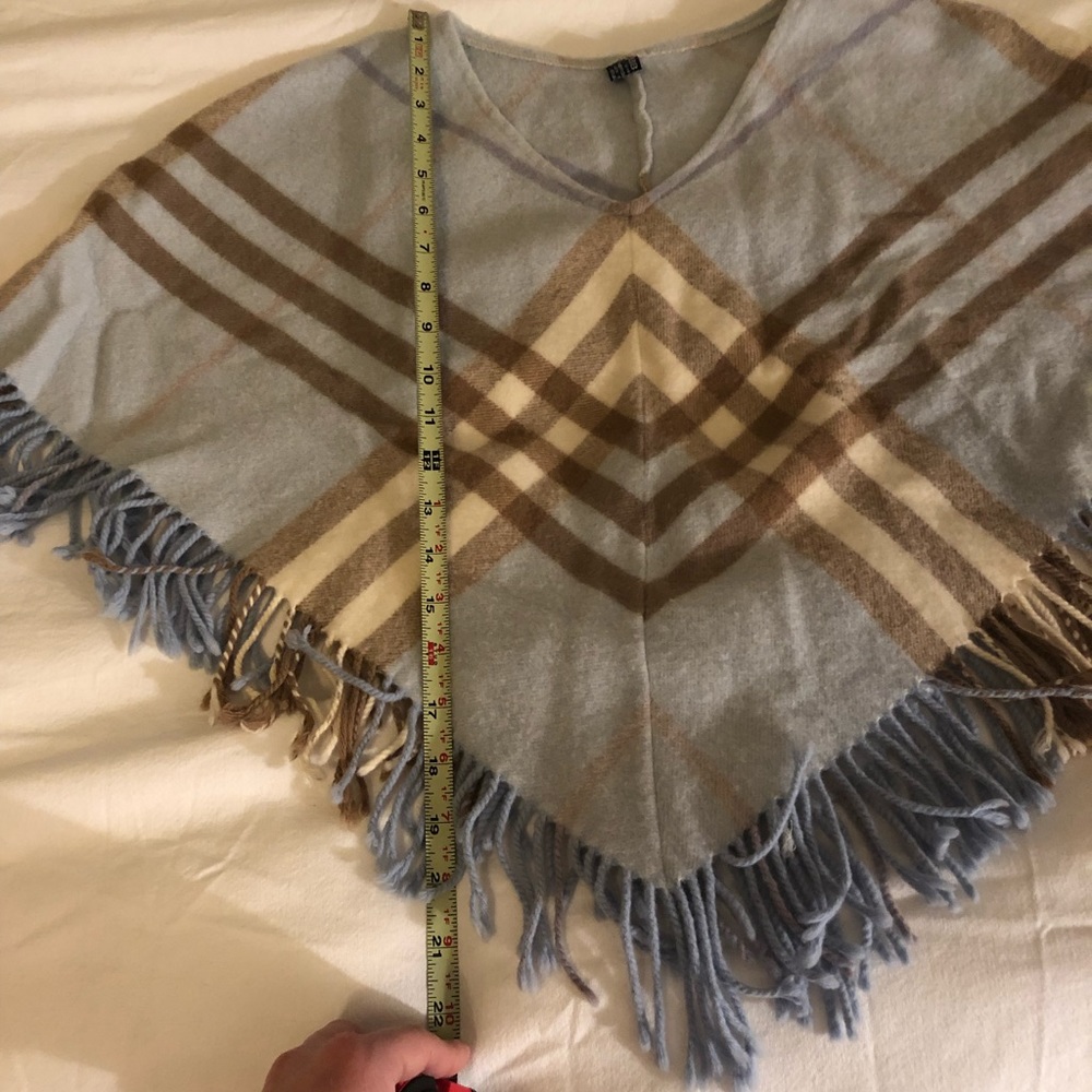 Burberry poncho